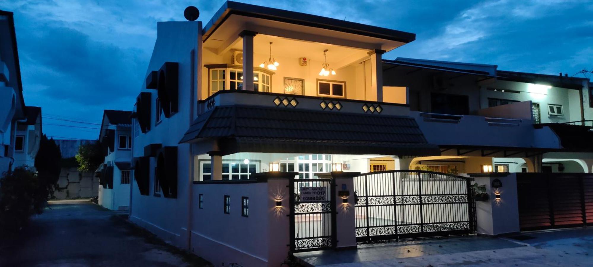 Grey Fantasy Homes, Taman Perak Ipoh - 12 guests Exterior foto