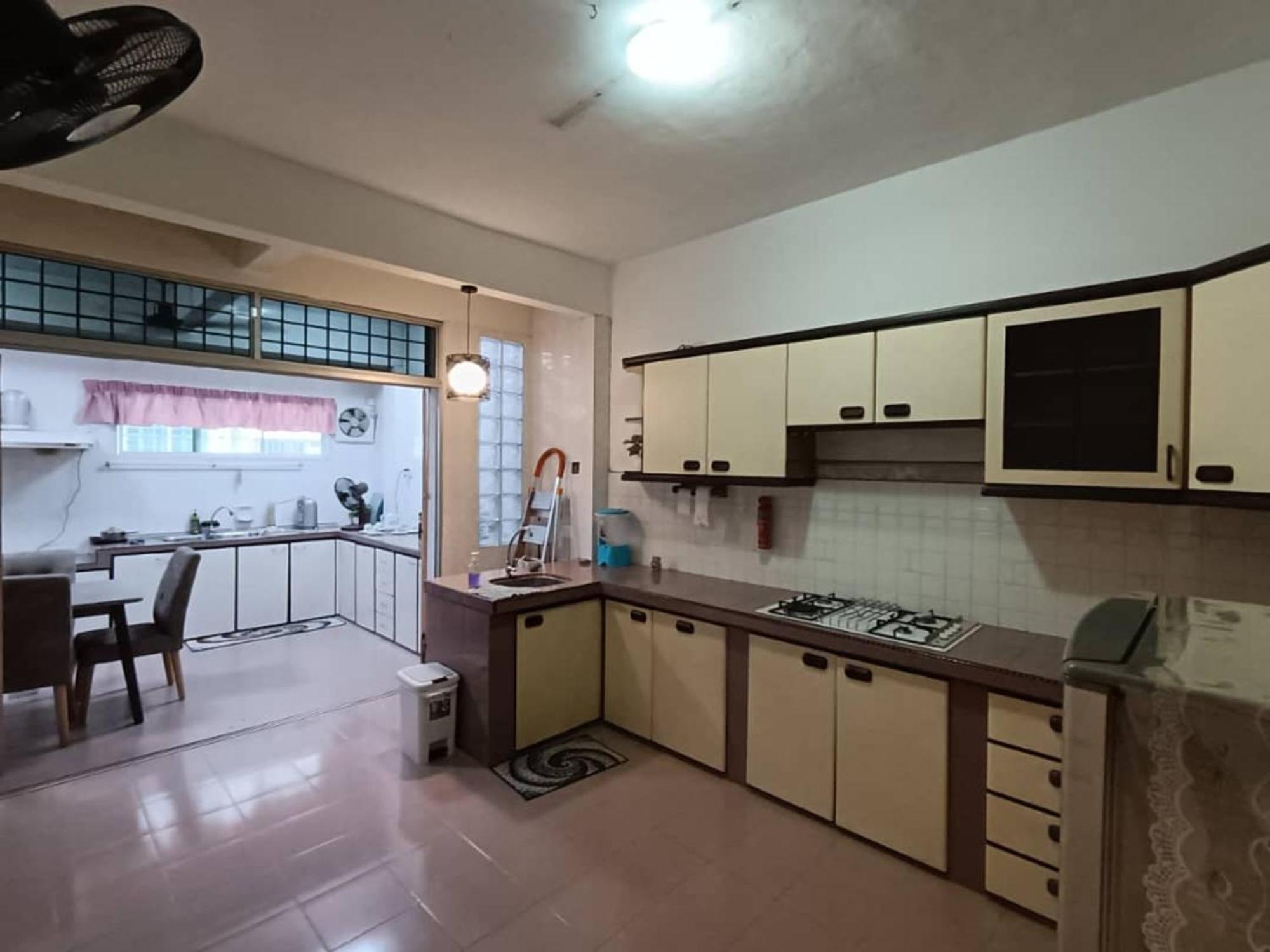 Grey Fantasy Homes, Taman Perak Ipoh - 12 guests Exterior foto